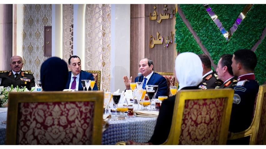 الرئيس السيسي يؤكد من الأكاديمية العسكرية أن بناء الإنسان أساس قوة الدولة المصرية