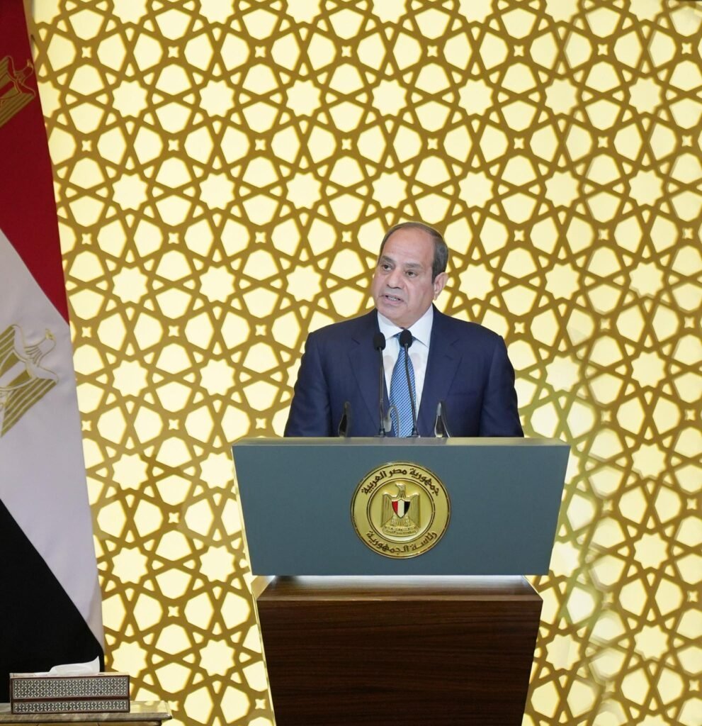 الرئيس السيسي يشهد احتفال ليلة القدر ويطلق تطبيق إذاعة القرآن ورسالة سلام للعالم