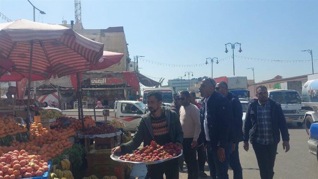 حملات مكثفة بأحياء بورسعيد لرفع الإشغالات وتحسين الخدمات استعداداً لعيد الفطر