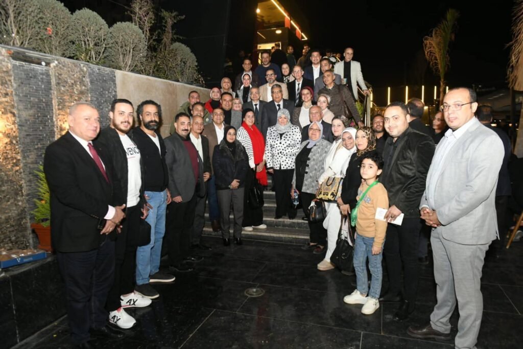 محافظ الدقهلية يلتقي الصحفيين والإعلاميين ويؤكد دورهم في نشر الحقيقة