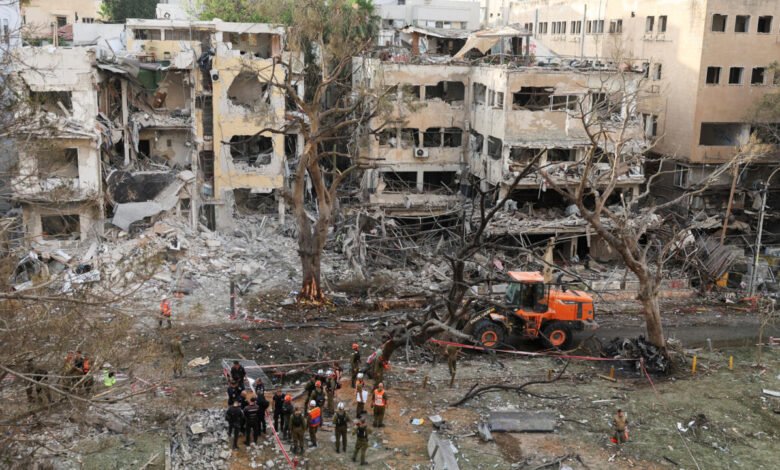 أهم الأخبار العالمية والعربية على مدار الساعة.. إسرائيل تقصف طهران وإيران ترد