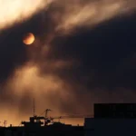 إسرائيل تشن موجة ضربات واسعة على طهران وإيران ترد بصواريخ على تل أبيب