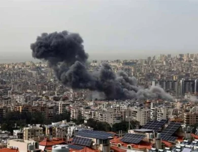 إسرائيل تقصف مبنى قناة المنار بحارة حريك بالضاحية الجنوبية لبيروت