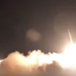 إيران تطلق موجة صواريخ جديدة تهز جنوب إسرائيل وتتجاوز العقبة الأردنية