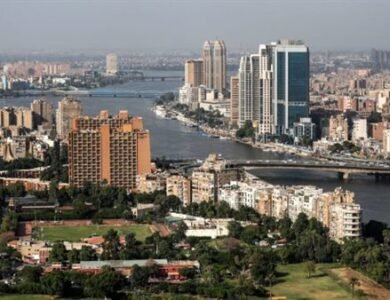 الأرصاد الجوية تحذر شبورة كثيفة ورياح وطقس مائل للحرارة نهاراً بارد ليلاً الثلاثاء 17 مارس