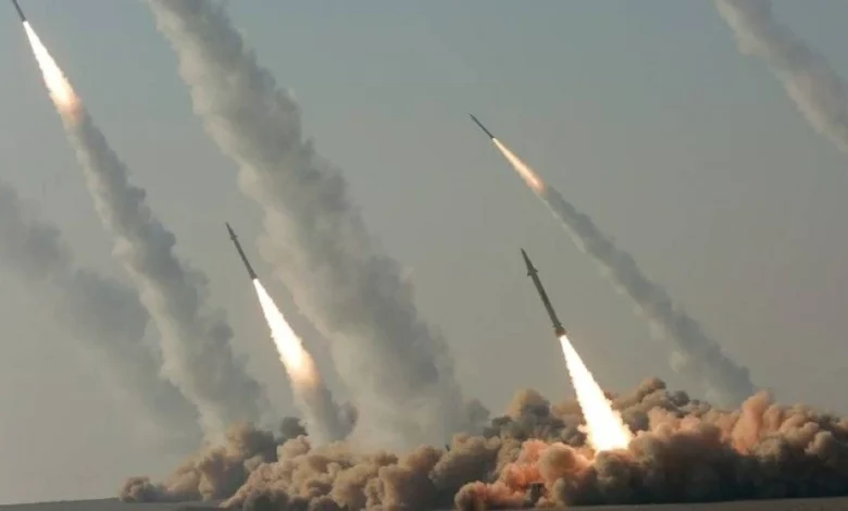 الإمارات تتعامل مع اعتداءات صاروخية ومسيّرات إيرانية.. وترامب يهدد بضرب محطات الطاقة