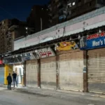 الحكومة تقرر غلق المحال العامة والمولات والمطاعم الساعة 9 مساءً بدءاً من اليوم السبت 