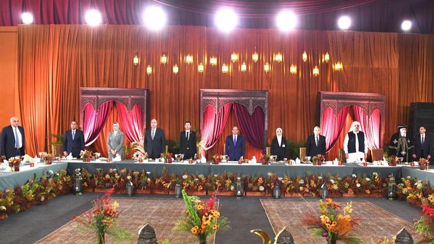 السيسي في حفل إفطار الأسرة المصرية المنطقة على مفترق طرق تاريخي