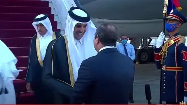 السيسي يؤكد لأمير قطر تضامن مصر الكامل مع الخليج ضد الاعتداءات الإيرانية