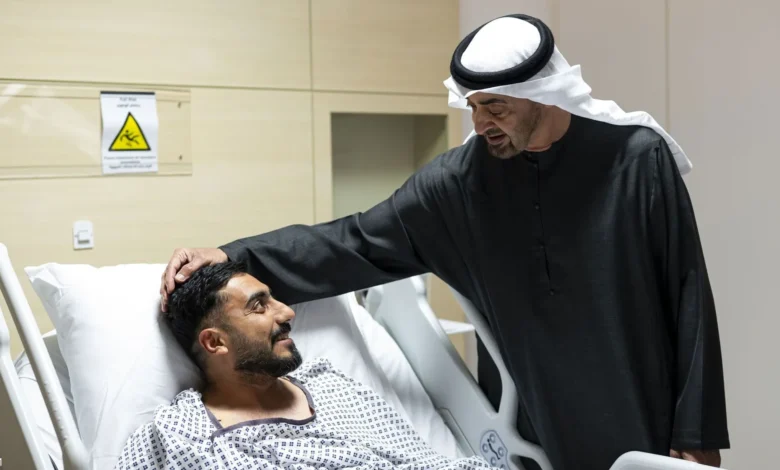 الشيخ محمد بن زايد يزور مصابي الهجمات الإيرانية ويؤكد أولوية سلامتهم