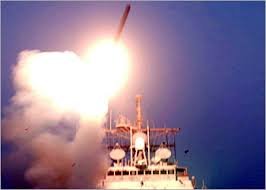 الكويت تعترض 4 صواريخ و5 مسيرات إيرانية وسقوط أخرى في مناطق غير مأهولة