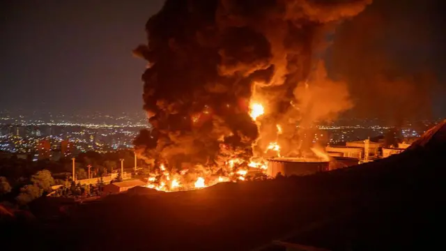 انفجارات وحرائق هائلة في تل أبيب بعد قصف صاروخي إيراني مكثف