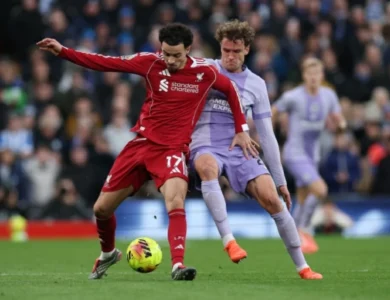 برايتون يهزم ليفربول 2-1 في الدوري الإنجليزي ويُبعده عن الصدارة