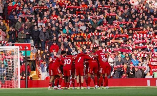 رحيل صلاح يهدد إمبراطورية ليفربول التجارية بخسائر هائلة في الشرق الأوسط