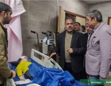 محافظ الشرقية يتفقد مصابي حادث تصادم ميني باص بمستشفى العاشر الجامعي