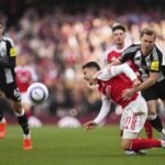 نيوكاسل يسقط مانشستر يونايتد 2-1 ويمنح كاريك أول خسارة قاسية