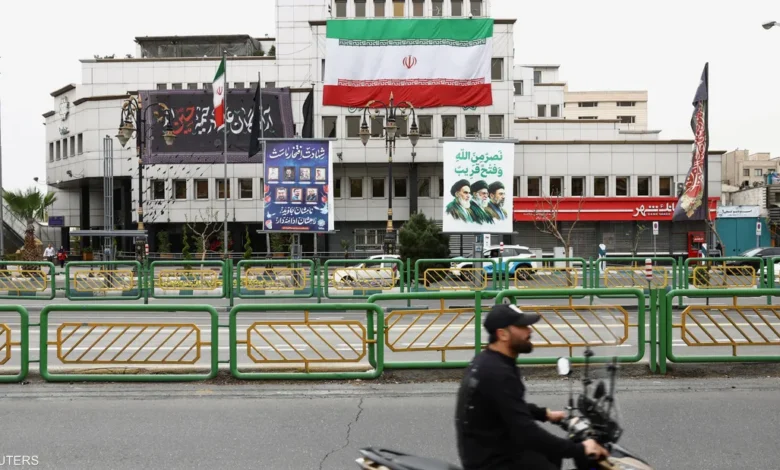 واشنطن تواصل ضرباتها على إيران وتستثني فقط منشآت الطاقة لمدة 5 أيام