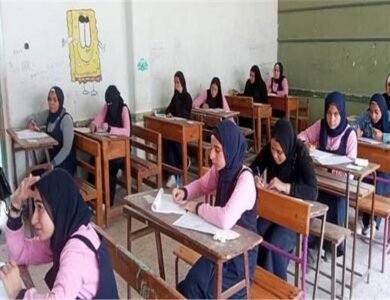 وزارة التربية والتعليم إعداد جداول امتحانات الدبلومات الفنية تمهيدا لإعلانها قريبا