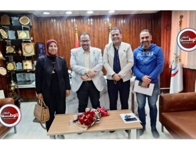 وكيل الصحة بالشرقية يجتمع بمدير مستشفى الكبد محمد سامي النجار بههيا لتعزيز التعاون وتحسين الخدمات