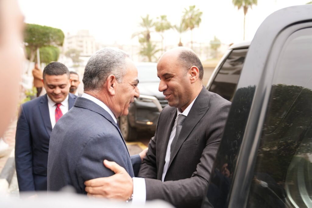 تعاون حكومي صناعي لتأهيل الشباب وتوفير فرص عمل حقيقية بالإسماعيلية