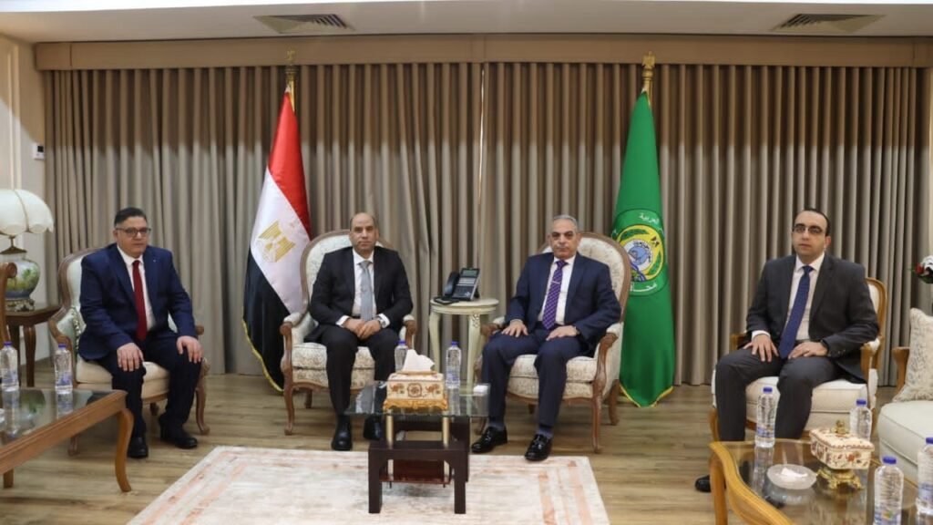 تعاون حكومي صناعي لتأهيل الشباب وتوفير فرص عمل حقيقية بالإسماعيلية