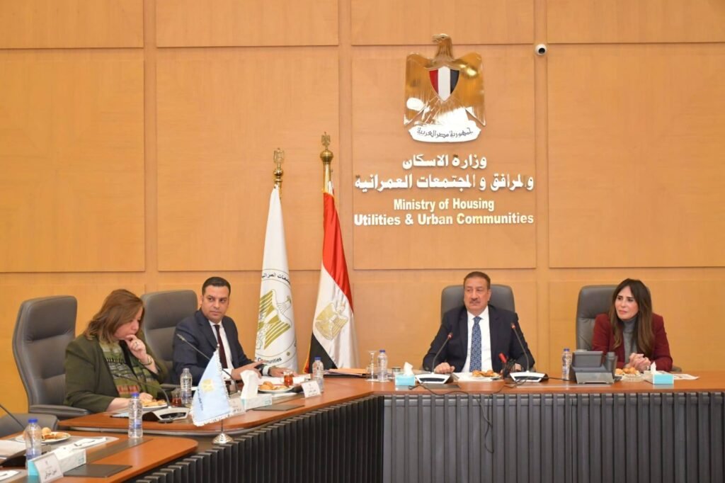 ابراهيم ابو ليمون محافظ بورسعيد يخصص 83 فدانًا لإنشاء آلاف الوحدات السكنية الجديدة