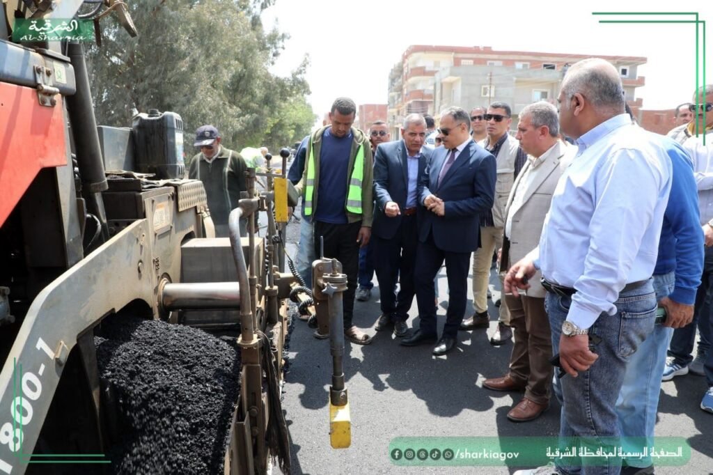 محافظ الشرقية يتابع تطوير طريق بحر مشتول لتسريع التنمية وخدمة المواطنين