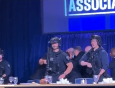 إطلاق نار يهز عشاء مراسلي البيت الأبيض وترامب ينجو بأعجوبة