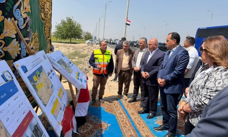 الدكتور مصطفي مدبولي يتفقد تطوير طريق كمين المثلث جلبانة بالوظة خارج مساره الرسمي