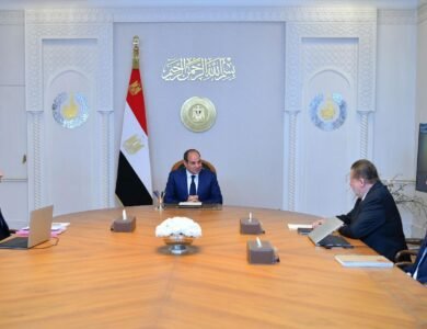 الرئيس السيسي يوجه بتعزيز الاحتياطيات الدولارية وخفض التضخم لدعم الاقتصاد المصري