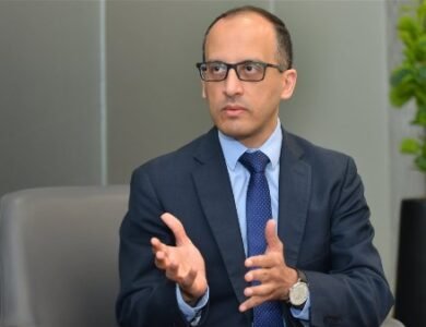 بعد إلغاء الغلق المبكر.. الحكومة تُبقي العمل عن بُعد يوم الأحد