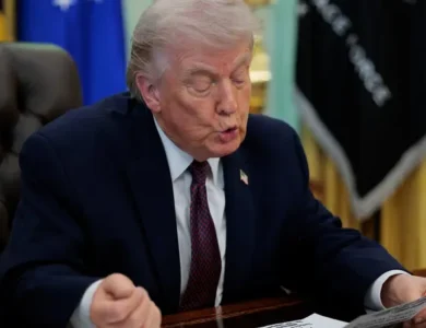 ترامب سنفتح مضيق هرمز ونسيطر على النفط لتحقيق ثروة طائلة قريبا