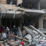 حزب الله يتوعد بمواصلة الهجمات.. وإسرائيل تشن 100 غارة على لبنان في 10 دقائق