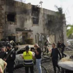 حزب الله يمطر إسرائيل برشقات صاروخية.. وإسرائيل ترد بقصف مدفعي على جنوب لبنان