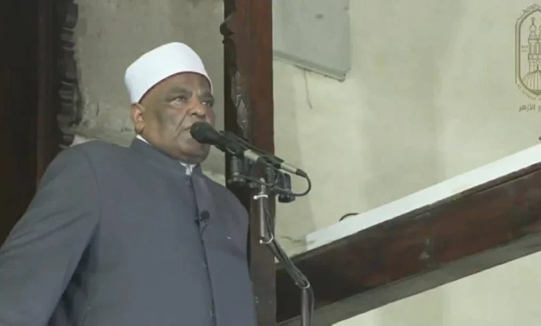 خطيب الجامع الأزهر الجيش المصري جاهز لردع أي تهديد دائمًا مستمر