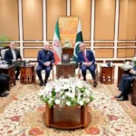 محادثات ودية بين أمريكا وإيران في إسلام آباد.. وفانس يلتقي شريف لوقف الحرب