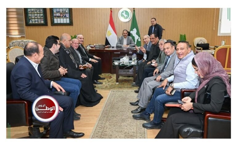 محافظ الشرقية يؤكد تكامل النواب والشيوخ لتحقيق تنمية حقيقية وخدمات أفضل للمواطنين