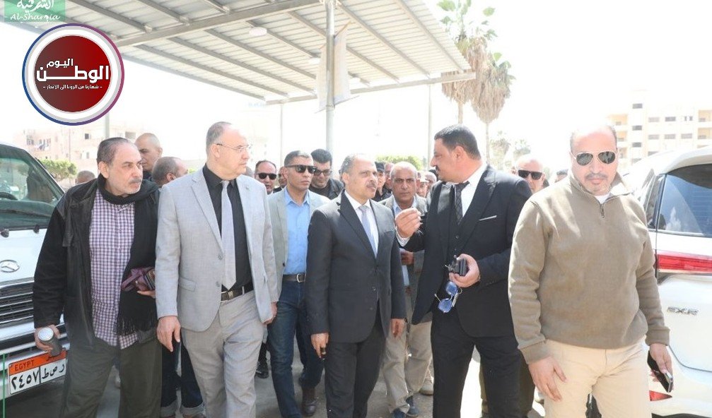 محافظ الشرقية يفتتح مجمع مواقف سيارات الأجرة الجديد بالحسينية بتكلفة 2 مليون جنيه