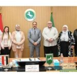 محافظ الشرقية يكرم الأمهات والآباء المثاليين من العاملين بالمحافظة لعام 2026