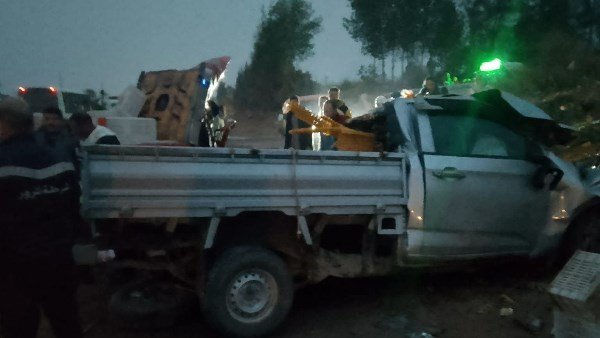 مصرع ثمانية أشخاص وإصابة أربعة في تصادم مروع بطريق السادات