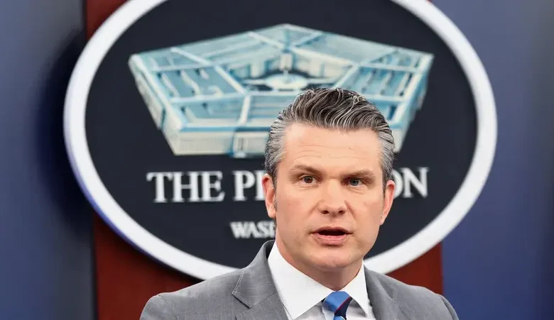 هيغسيث يلوّح لإيران بصفقة تاريخية ويؤكد تشديد الحصار البحري الأميركي