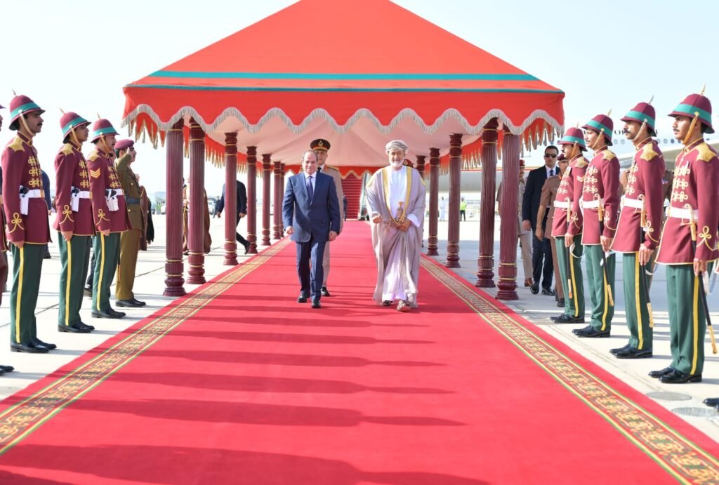 السيسي في عُمان زيارة أخوية تعزز العلاقات مع السلطان هيثم بن طارق