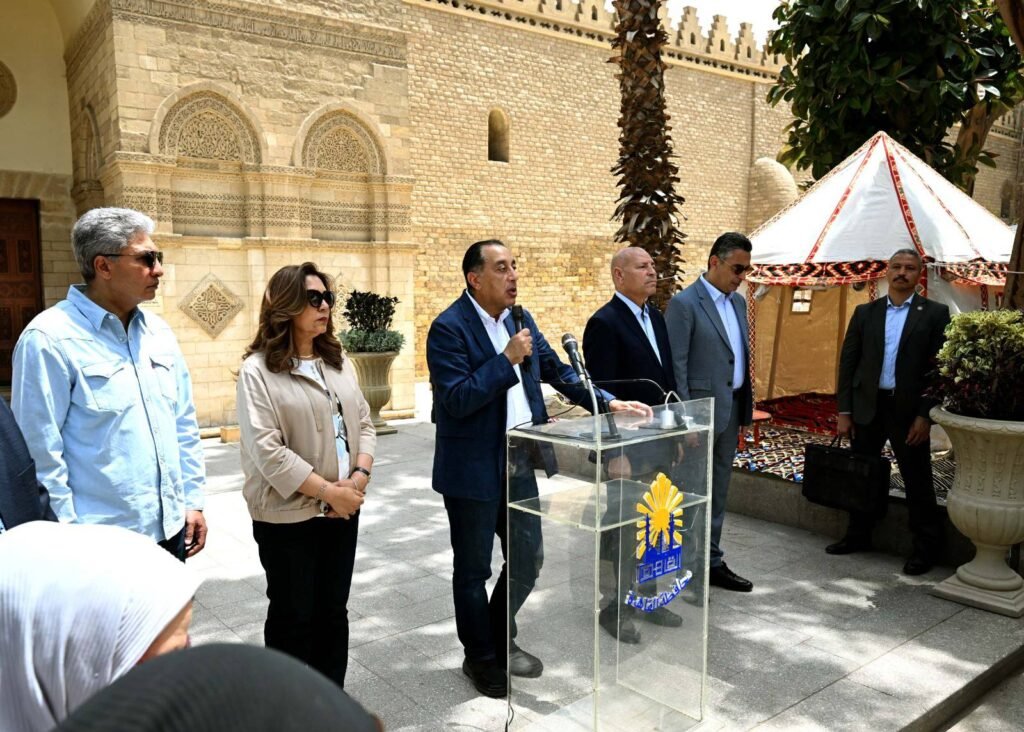 مدبولي: تطوير القاهرة التاريخية يعيد العاصمة القديمة لرونقها الثقافي والحضاري العالمي من جديد