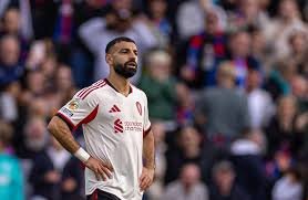 أسطورة فرنسا يفاجئ تشيلسي بطلب مثير بشأن عودة محمد صلاح