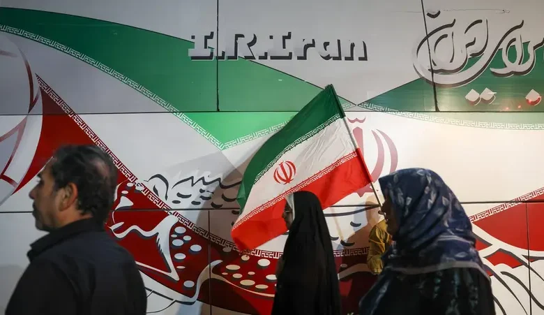 استعدادات إسرائيلية وتصعيد أمريكي محتمل.. وإيران تناور بتأجيل المواجهة إلى المونديال