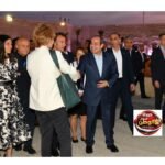 السيسي وماكرون يتجولان بكورنيش الإسكندرية ويعززان التعاون الثقافي بين البلدين