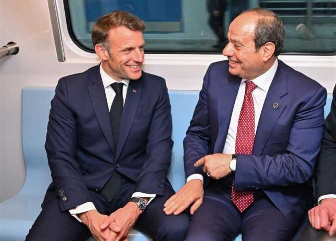 بقلم حسن النجار ماكرون يبحث عن نفوذ اقتصادي ناعم في أفريقيا