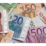 تراجع سعر اليورو أمام الجنيه في تعاملات البنوك المصرية اليوم الثلاثاء
