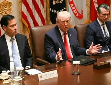 ترامب يتلقى إحاطة عسكرية حساسة بشأن خيارات توجيه ضربات مباشرة لإيران