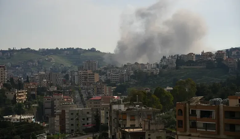 غارات إسرائيلية تدمر عشرات المباني والمنشآت لحزب الله في جنوب لبنان